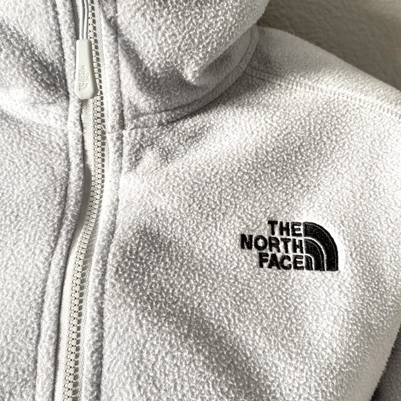 The North Face 100 Glacier 1/4 zip cropped fleece in gray Medium - Picture 8 of 16
